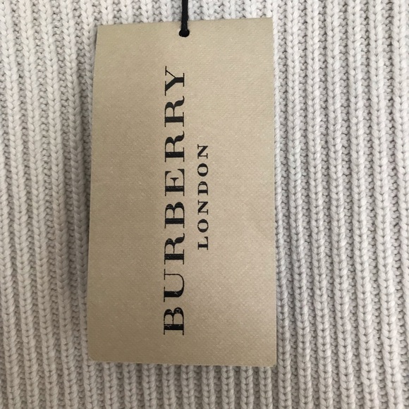 One of a kind sweaters from Burberry London. - Picture 3 of 3